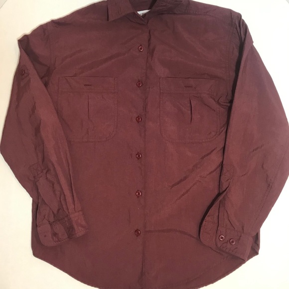 L.L. Bean Tops - LLBean Traveler LS Wrinkle Resistant Button Down S